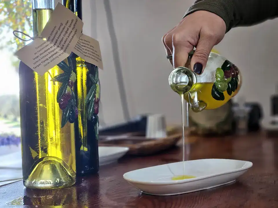 Antalya Tavşan Yüreği Zeytinyağı Litresi 1500 TL 1